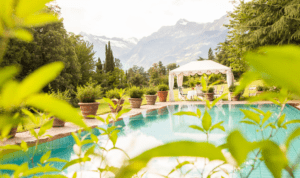 Swimmingpool von Schloss Rubein in Südtirol